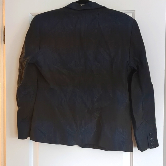 Black jacket - Picture 4 of 4